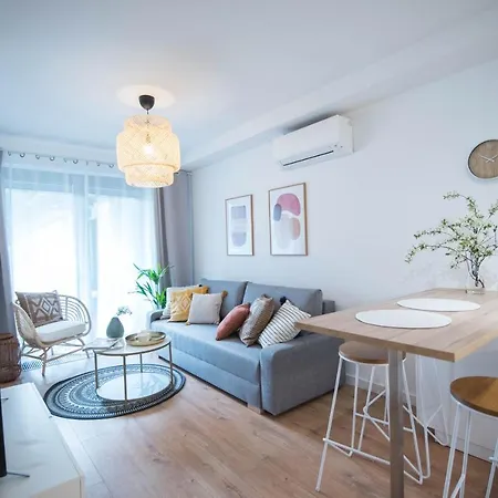 Garden Apartment *